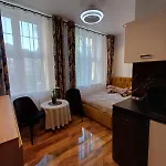 Cozy Old Town 1 St Floor